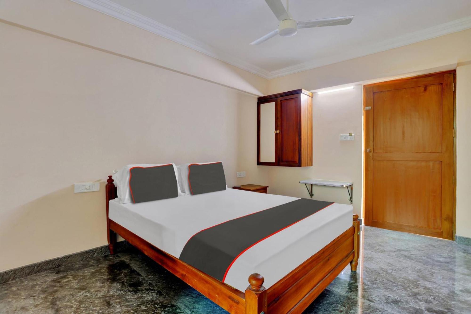 Hotel O Family Castle Inn Collection O Thiruvananthapuram Exteriör bild