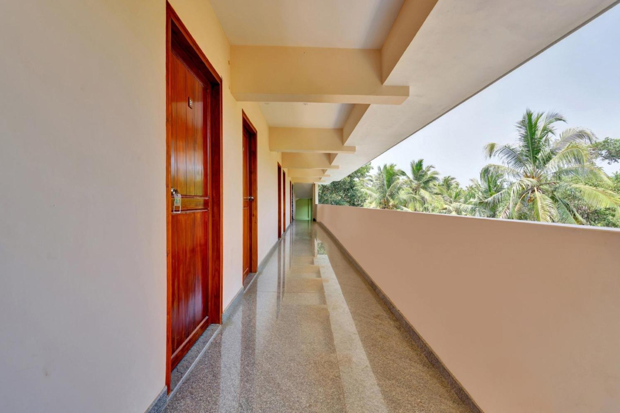 Hotel O Family Castle Inn Collection O Thiruvananthapuram Exteriör bild
